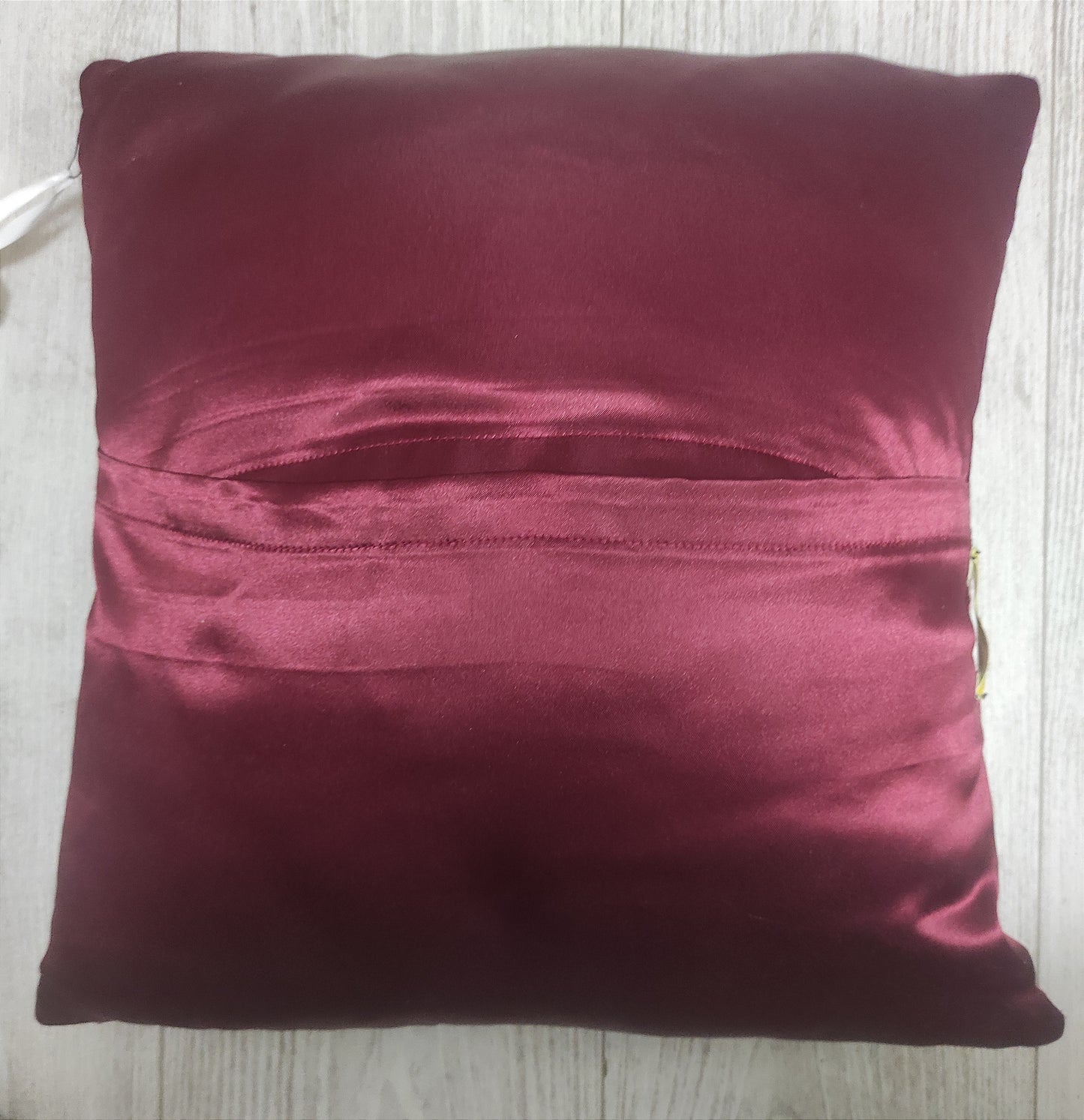 Coussin brodé